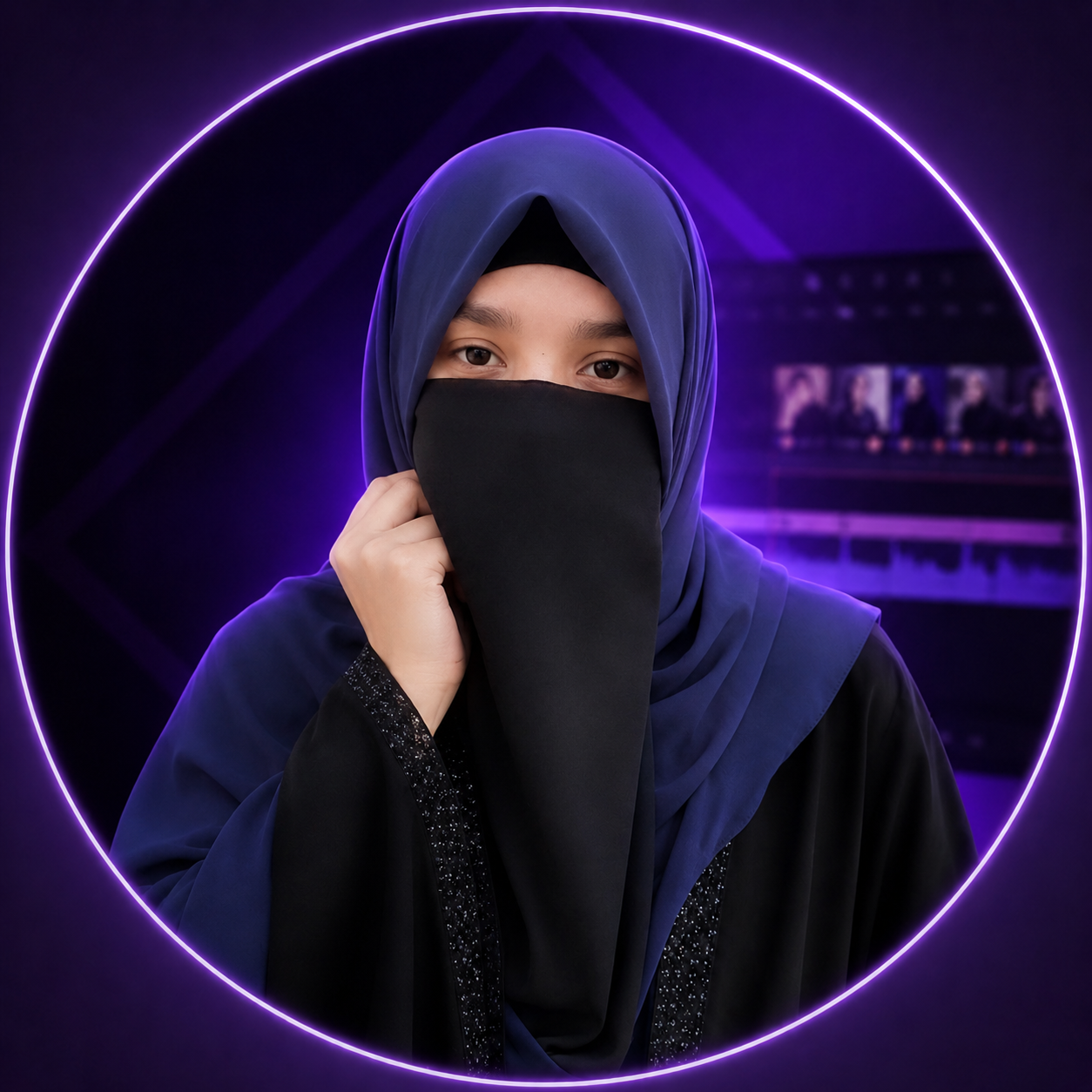Portrait of Mifrah Asad, freelance video editor and digital marketing specialist